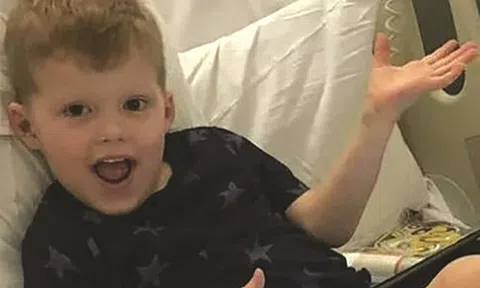 Tin tức đời sống ngày 16/5: Bé trai 9 tuổi “không biết đau” vì mắc chứng bệnh hiếm