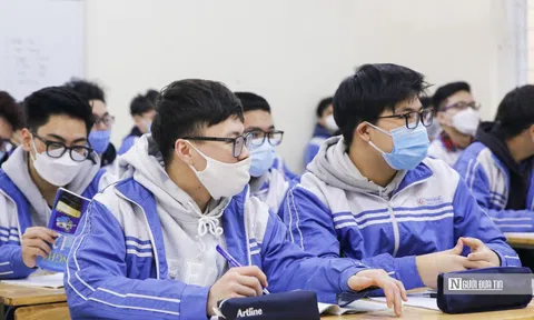 Đề nghị Bộ GD&ĐT quy định lịch sử là môn học bắt buộc