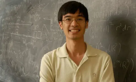 Thần đồng có IQ cao hơn Albert Einstein: 24 tuổi trở thành giáo sư, cuộc sống hôn nhân hạnh phúc