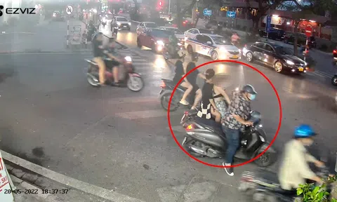 Người đàn ông sàm sỡ cô gái giữa phố bị xử lý hành chính hay hình sự?