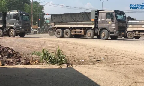 Đồng Nai: Xe ben dàn “ma trận” trên QL 51, người dân nơm nớp lo sợ