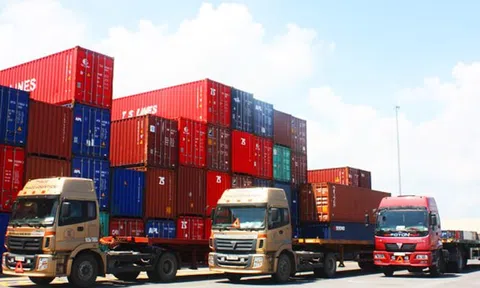 Vì sao sản lượng hàng hóa qua cảng biển tăng chậm lại ?