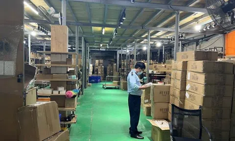 TP.HCM: Phát hiện hơn 10.000 sản phẩm mỹ phẩm Trung Quốc, nghi nhập lậu