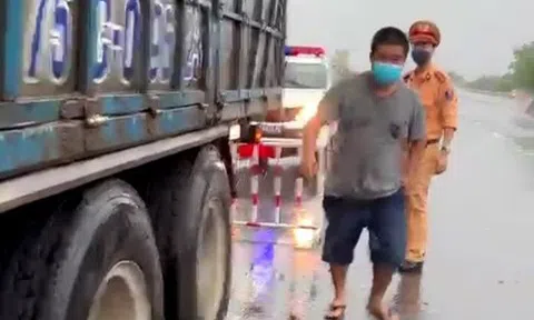 Vụ tài xế vi phạm tố CSGT Quảng Trị đánh: Tước bằng lái, phạt 47,5 triệu đồng