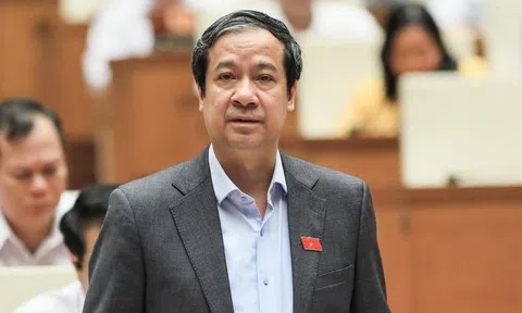 Bộ trưởng Bộ GD&ĐT giải trình về tăng học phí, giá sách giáo khoa