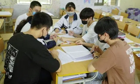 Học sinh nhập viện vì áp lực mùa thi, bác sĩ chỉ ra những sai lầm của phụ huynh