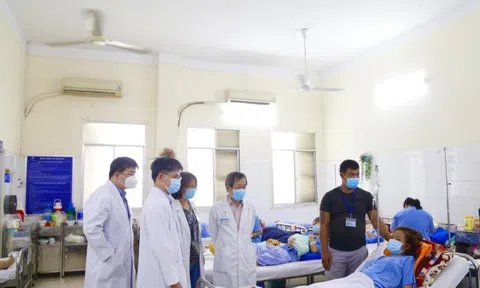 Hy hữu người phụ nữ mang thai trong ổ bụng ở góc gan