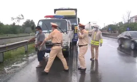 Quảng Trị: Công an thông tin vụ tài xế tố bị CSGT đánh gây thương tích