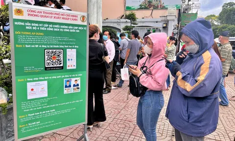 Tp.HCM: Quá tải cấp hộ chiếu mẫu mới, người đăng ký tăng đột biến