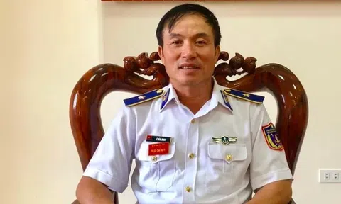 Cựu Tư lệnh Vùng Cảnh sát Biển 4 bị cáo buộc nhận hối lộ gần 7 tỷ để "bảo kê" buôn lậu xăng dầu