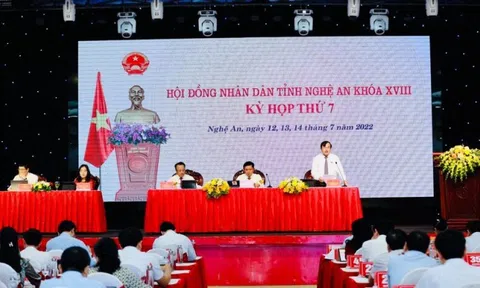 Hé lộ nguyên nhân 119 nhân viên y tế nghỉ việc ở Nghệ An