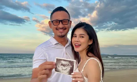 MC Thu Hoài mang thai con đầu lòng