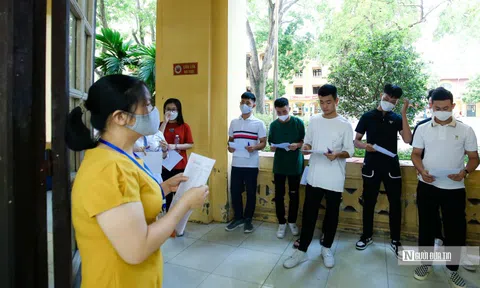 Bộ GD&ĐT có đang "đóng hộp" cách ra đề môn Ngữ văn?