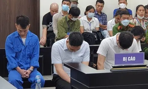 Hà Nội: Xét xử nhóm đối tượng bắt cóc 2 mẹ con để đòi nợ