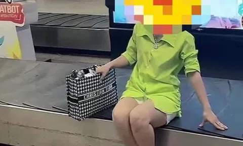 Lại thêm trường hợp nữ hành khách thả dáng trên băng chuyền hành lý ở sân bay