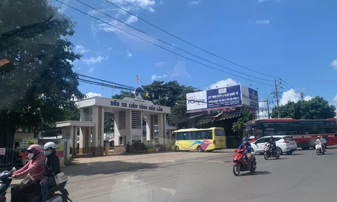 Đắk Lắk: Nhức nhối thực trạng xe dù, bến cóc hoành hành