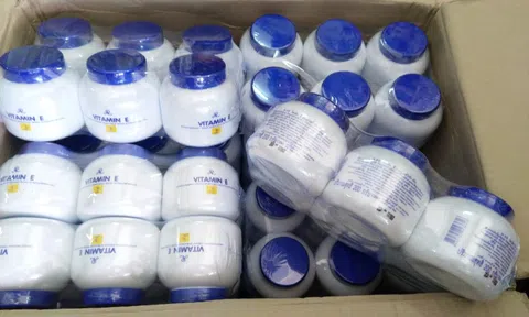 Nhiều loại mỹ phẩm được quảng cáo là hàng xách tay