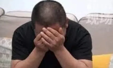 Chồng bị vợ và nhân tình khủng bố tinh thần sau khi tiết lộ bí mật “động trời” về 3 con gái