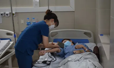 Người phụ nữ nhập viện sau 6 ngày tự mua thuốc điều trị cúm