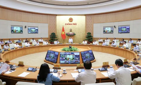 “4 ổn định, 3 tăng cường, 2 đẩy mạnh, 1 tiết giảm, 1 kiên quyết không”