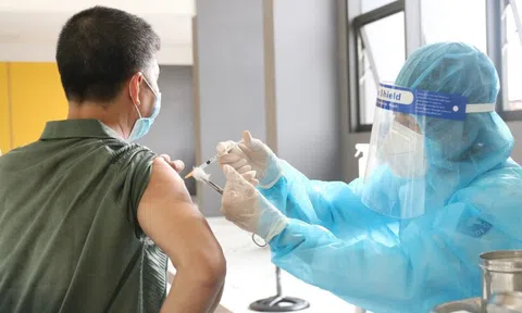 Hà Nội: Không để lãng phí vắc-xin phòng Covid-19