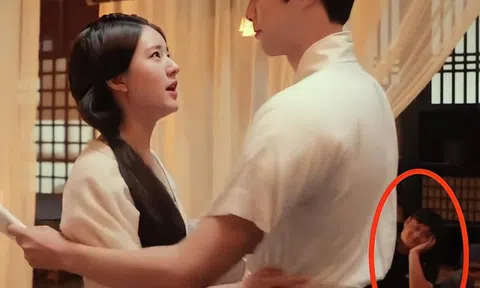Khoảnh khắc hậu trường ngọt ngào của Triệu Lộ Tư - Ngô Lỗi trong Tinh Hán Xán Lạn