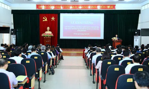 Nâng cao trình độ lãnh đạo cho cán bộ diện Ban Thường vụ Thành ủy quản lý