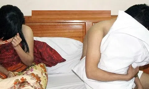 Bắt quả tang 2 đôi nam nữ đang mua bán dâm trong phòng xông hơi massage