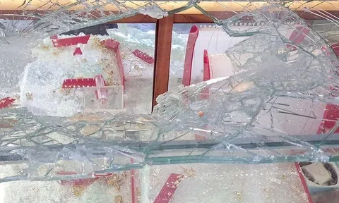 Vụ dùng cuốc cướp tiệm vàng ở Quảng Nam: Nghi phạm xin chiếc lắc để "tặng người yêu"
