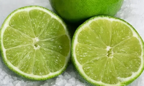 Khử mùi hôi nách trên áo với 6 cách cực đơn giản và hiệu quả