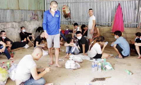 40 người "đào tẩu" khỏi casino ở Campuchia, bơi qua sông về Việt Nam