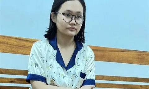 Vụ thiếu nữ sát hại cha: Người phụ nữ 31 tuổi bán chất độc xyanua bị truy tố tội gì?