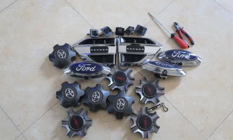 Bắt đôi nam nữ hàng đêm đi "vặt" camera, logo ô tô