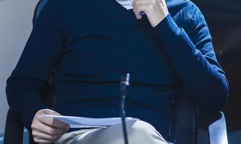 Kỷ luật cảnh cáo nhạc sĩ Hồ Hoài Anh sau vụ đi Tây Ban Nha không xin phép