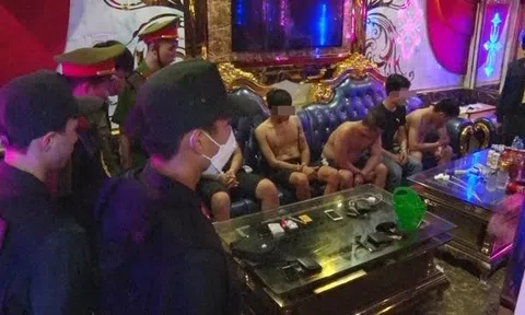Đột kích quán karaoke Thiên Đường II, phát hiện 39 đối tượng đang “bay lắc”