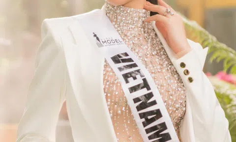 Bùi Quỳnh Hoa liên tiếp giành giải phụ ở Super Model International 2022