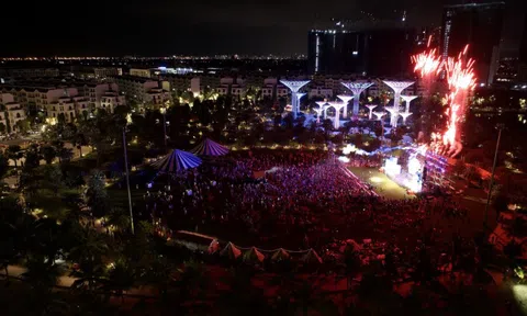 Ngắm Công viên Ánh sáng hàng đầu Đông Nam Á rực rỡ sắc màu trong đại tiệc Trung thu