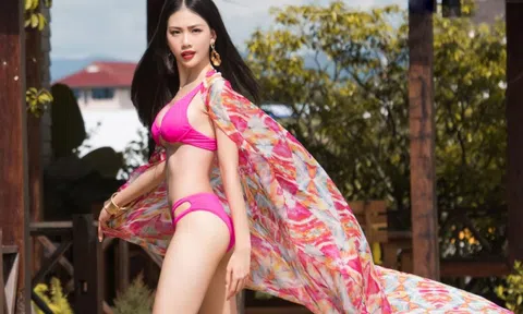 Bùi Quỳnh Hoa quyến rũ trong thiết kế bikini khoe trọn đường cong gợi cảm