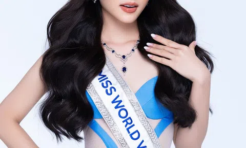 Hoa hậu Mai Phương bán đấu giá vương miện sau 1 tháng đăng quang