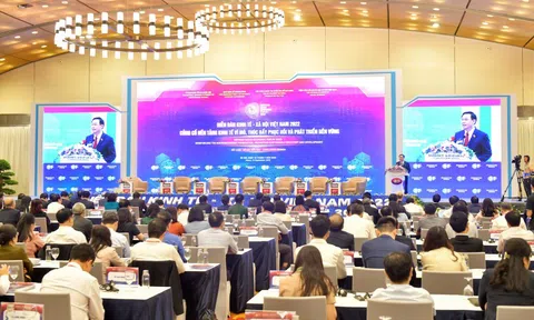 Chủ tịch Quốc hội: Chú trọng cơ cấu tín dụng, đưa vốn vào nền kinh tế thực