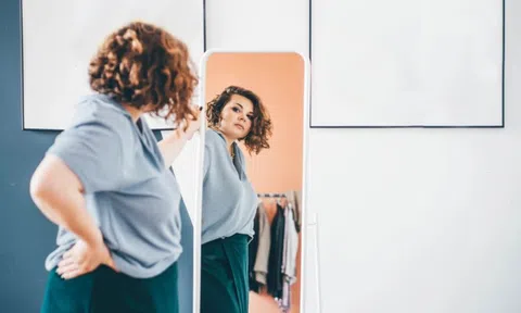 Mối nguy hại của trào lưu “kiểm tra cơ thể” trên TikTok