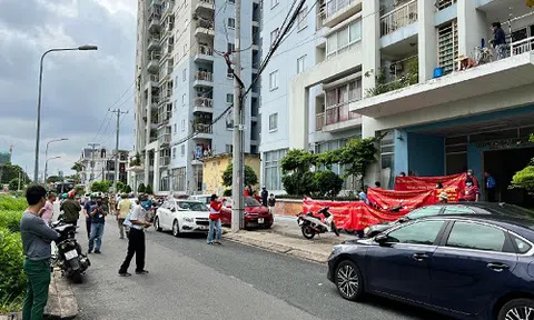 Hàng nghìn hộ dân điêu đứng vì bị Sở TMMT TP HCM “treo” sổ đỏ