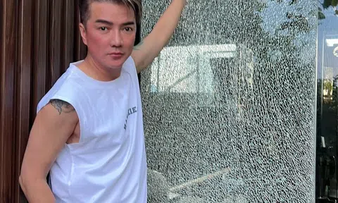 Biệt thự của Đàm Vĩnh Hưng bị người lạ bắn súng vỡ cửa kính