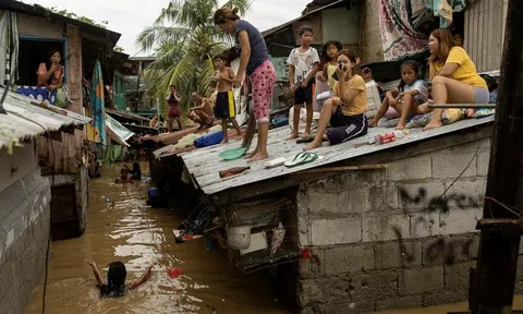 Ảnh: Philippines bị tàn phá nặng nề do cơn bão Noru