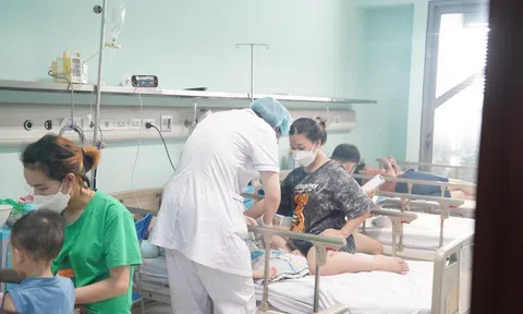 Bé 13 tháng tuổi không bệnh nền tử vong sau khi mắc Adenovirus