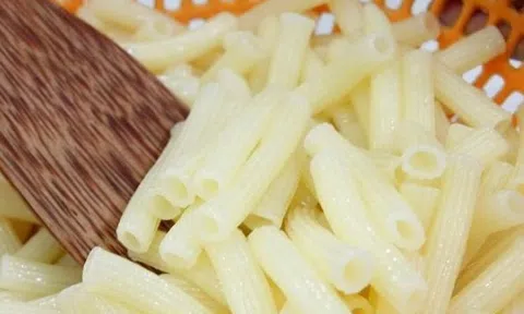 Nui xào hải sản lạ miệng cho mâm cơm cuối tuần thêm hấp dẫn