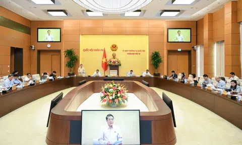 Thường vụ Quốc hội đồng ý tăng lương cơ sở, lương hưu, phụ cấp nghề y