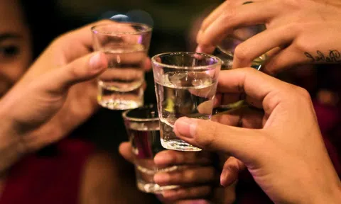 5 loại đồ uống làm tăng nguy cơ loãng xương, bỏ ngay còn kịp