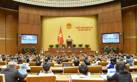 Cử tri đề nghị sớm thực hiện lộ trình cải cách tiền lương