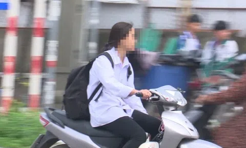 Công an Hà Nội cảnh báo nguy cơ tai nạn giao thông do học sinh điều khiển xe máy